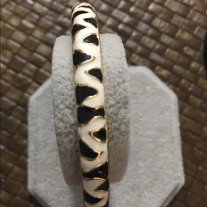 Kenneth Jay Lane Gold Plated Bangle 67 mm